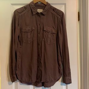 EUC American Eagle button down. Purple/brownish.